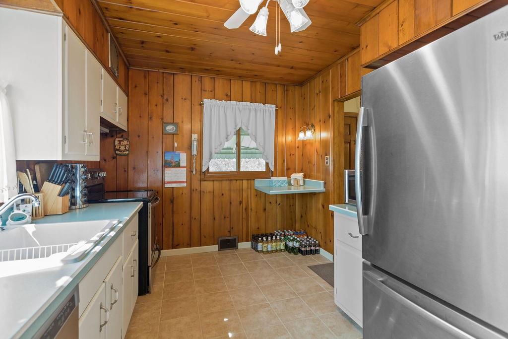 136 Oakville Road Beaver Falls, PA 15010 - Photo 13 of 25 Gallery Image 13