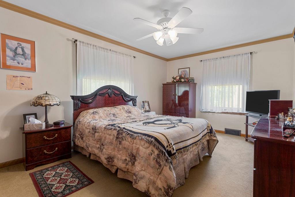 136 Oakville Road Beaver Falls, PA 15010 - Photo 16 of 25 Gallery Image 16