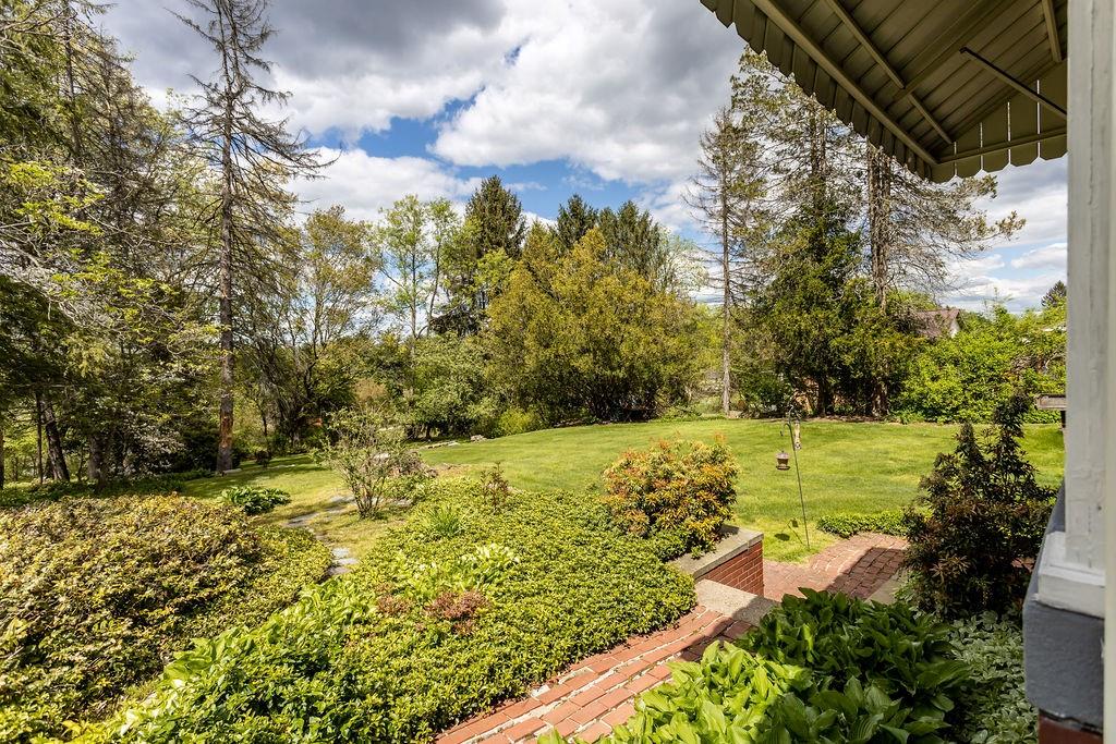 136 Oakville Road Beaver Falls, PA 15010 - Photo 6 of 25 Gallery Image 6