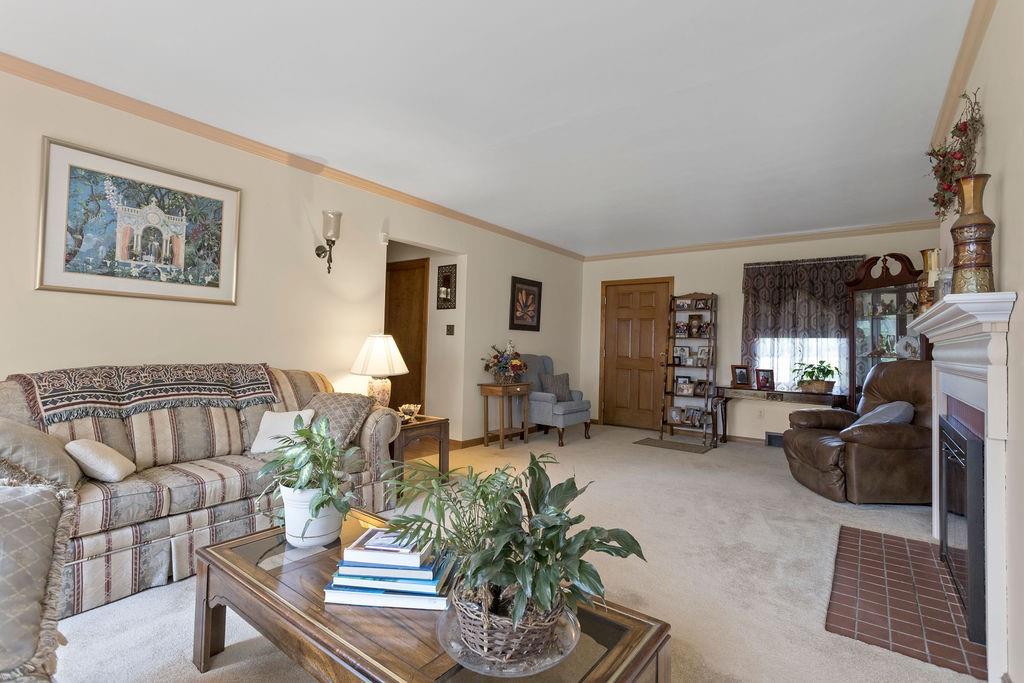 136 Oakville Road Beaver Falls, PA 15010 - Photo 8 of 25 Gallery Image 8