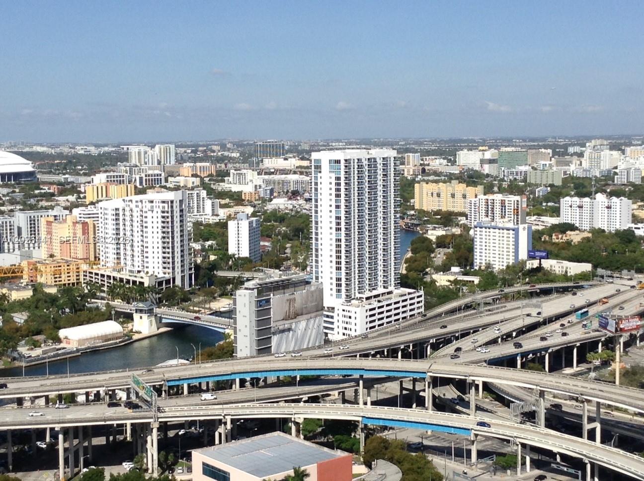90 Southwest 3rd Street, Unit 3708 Miami, FL 33130 - Photo 13 of 13 a picture of city view
