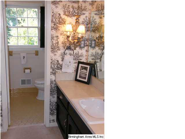 5031 Indian Valley Road Birmingham, AL 35244 - Photo 12 of 19