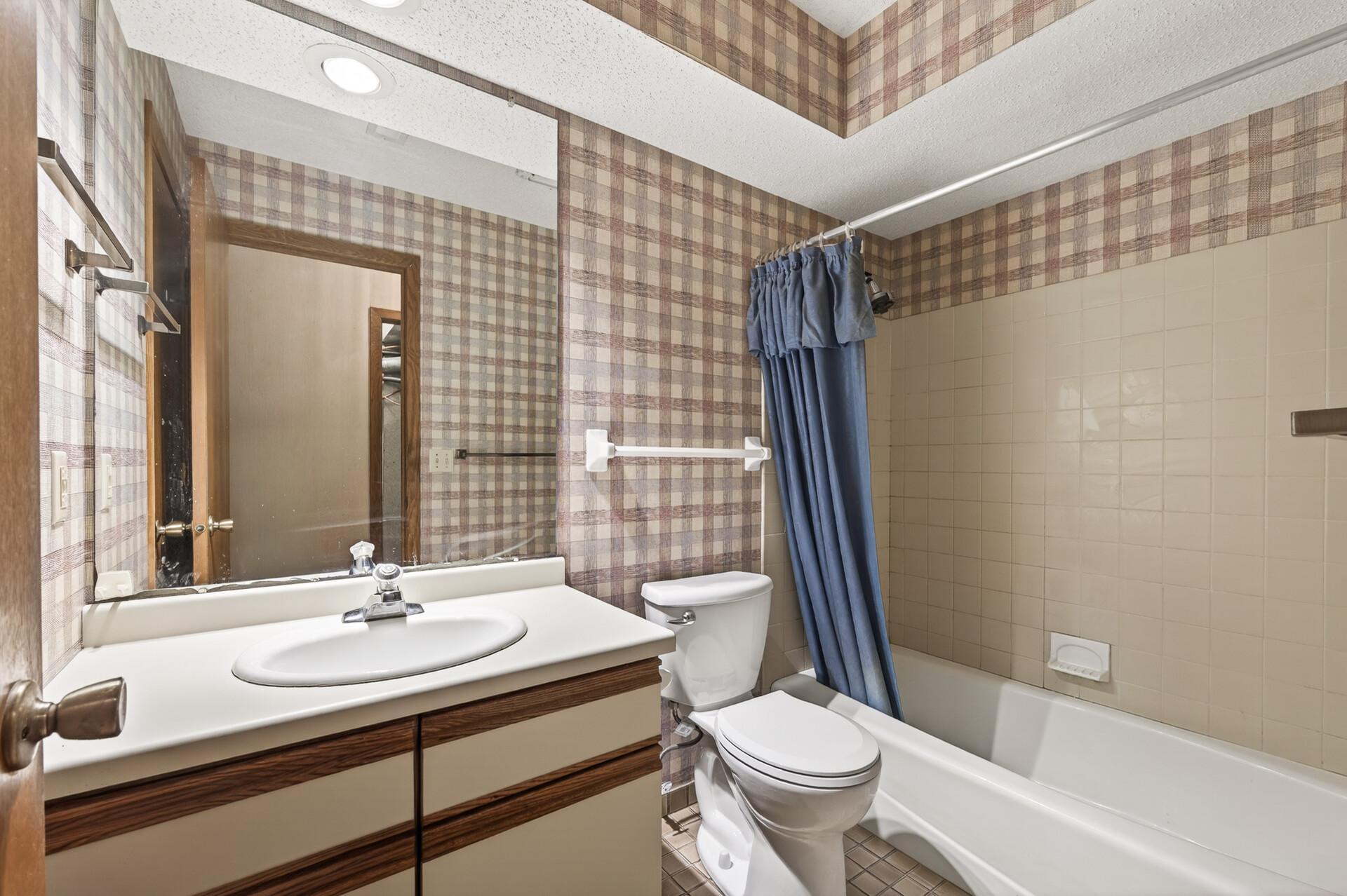 2576 Moundsview Drive, Unit 7 Mounds View, MN 55112 - Photo 17 of 29