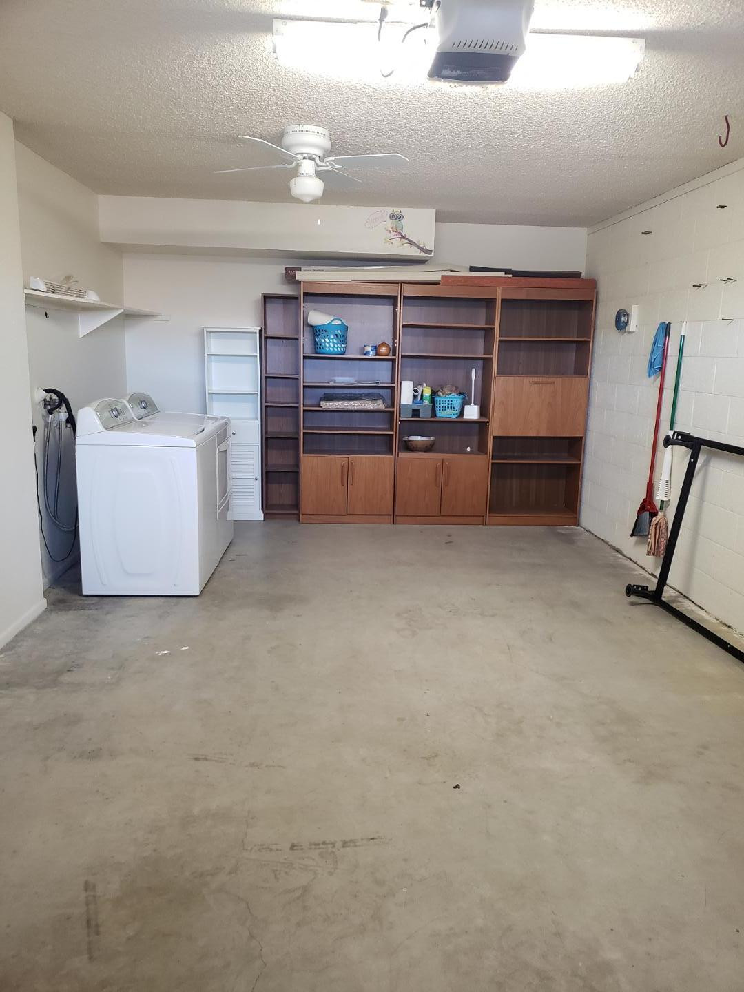 9626 West Mountain View Road, Unit A Peoria, AZ 85345 - Photo 21 of 28 garage