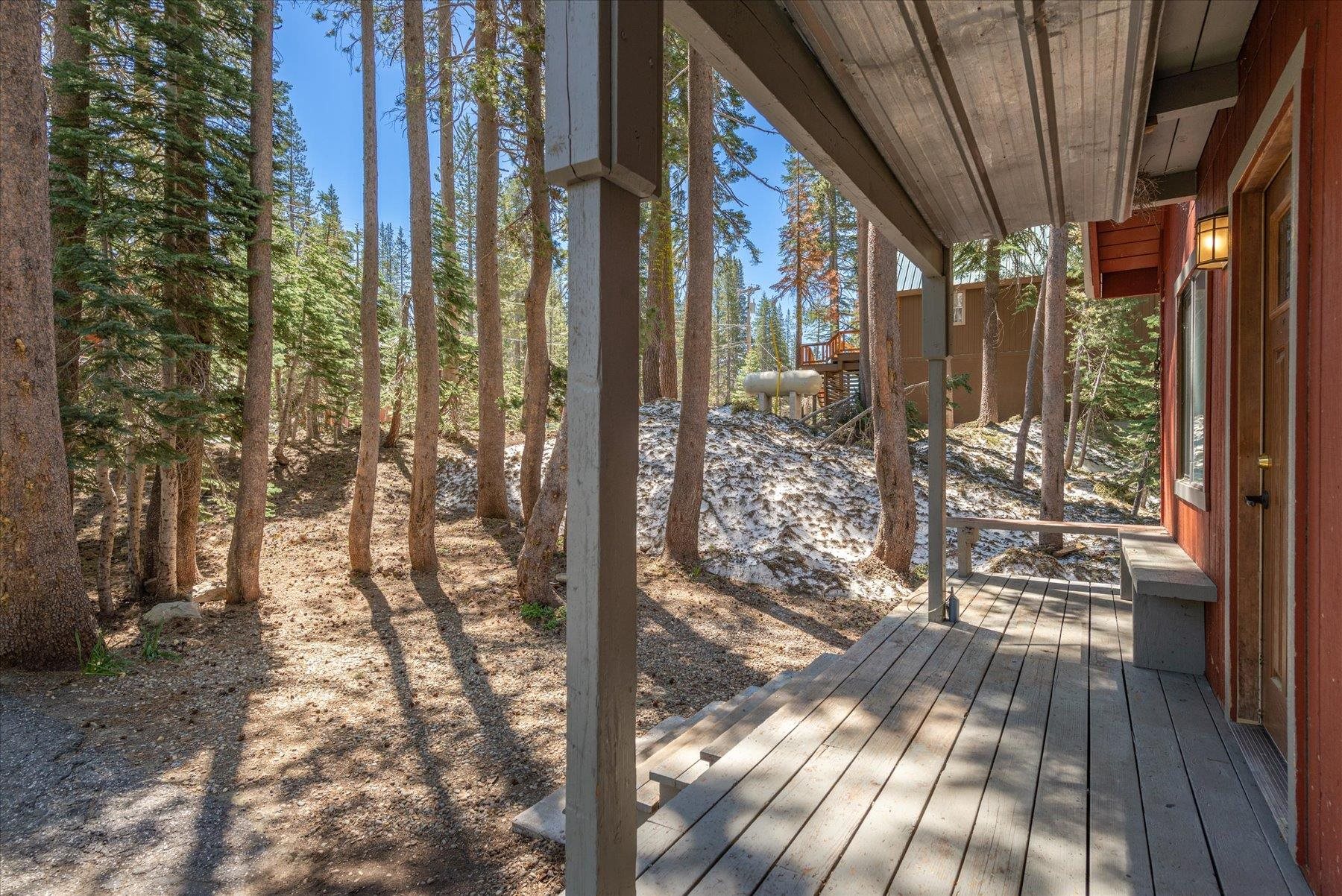 5585 Spruce Road Soda Springs, CA 95728 - Photo 20 of 21 Gallery Image 20