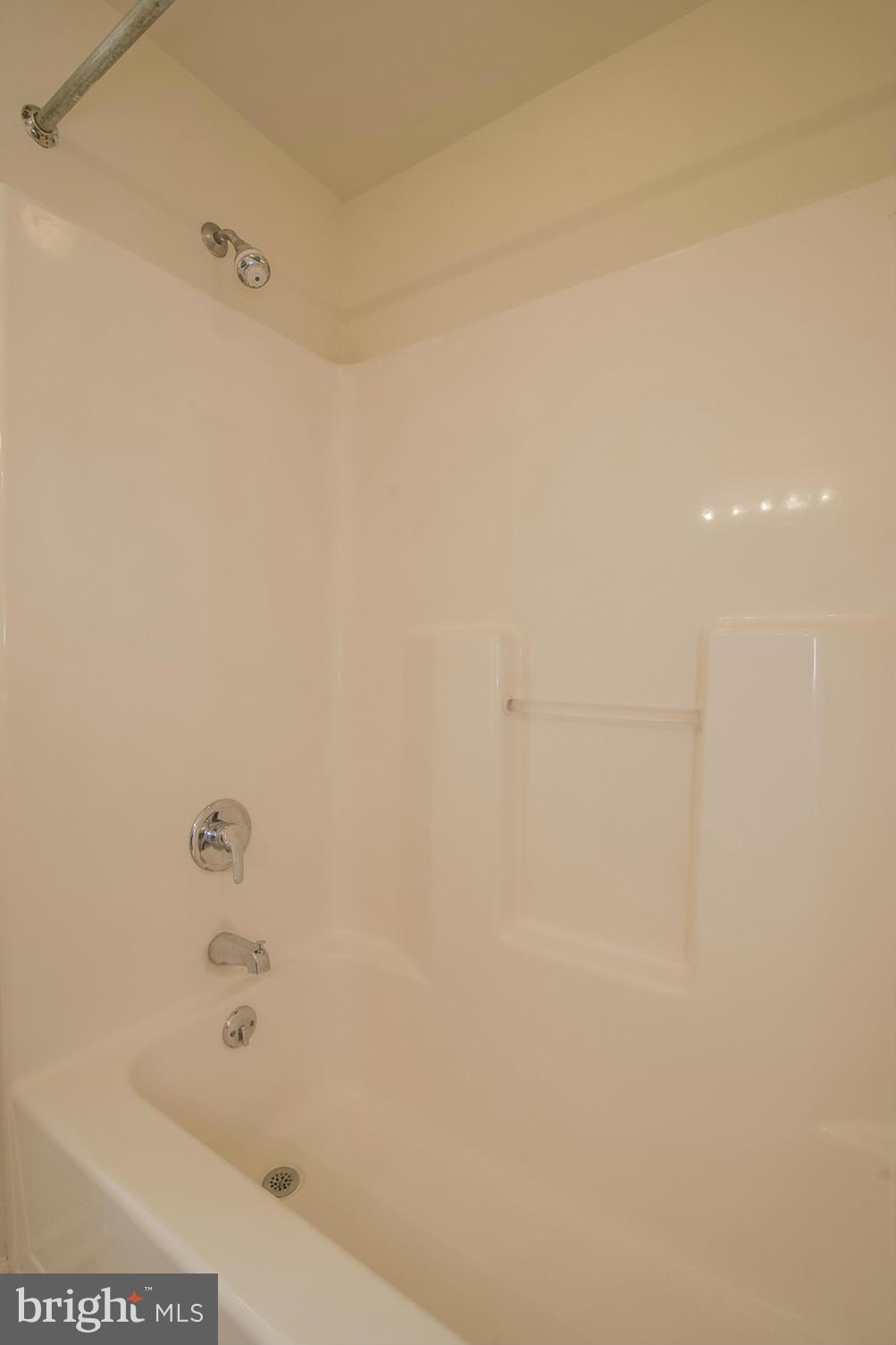 114 Creagerstown Road Woodsboro, MD 21798 - Photo 19 of 30 Bath