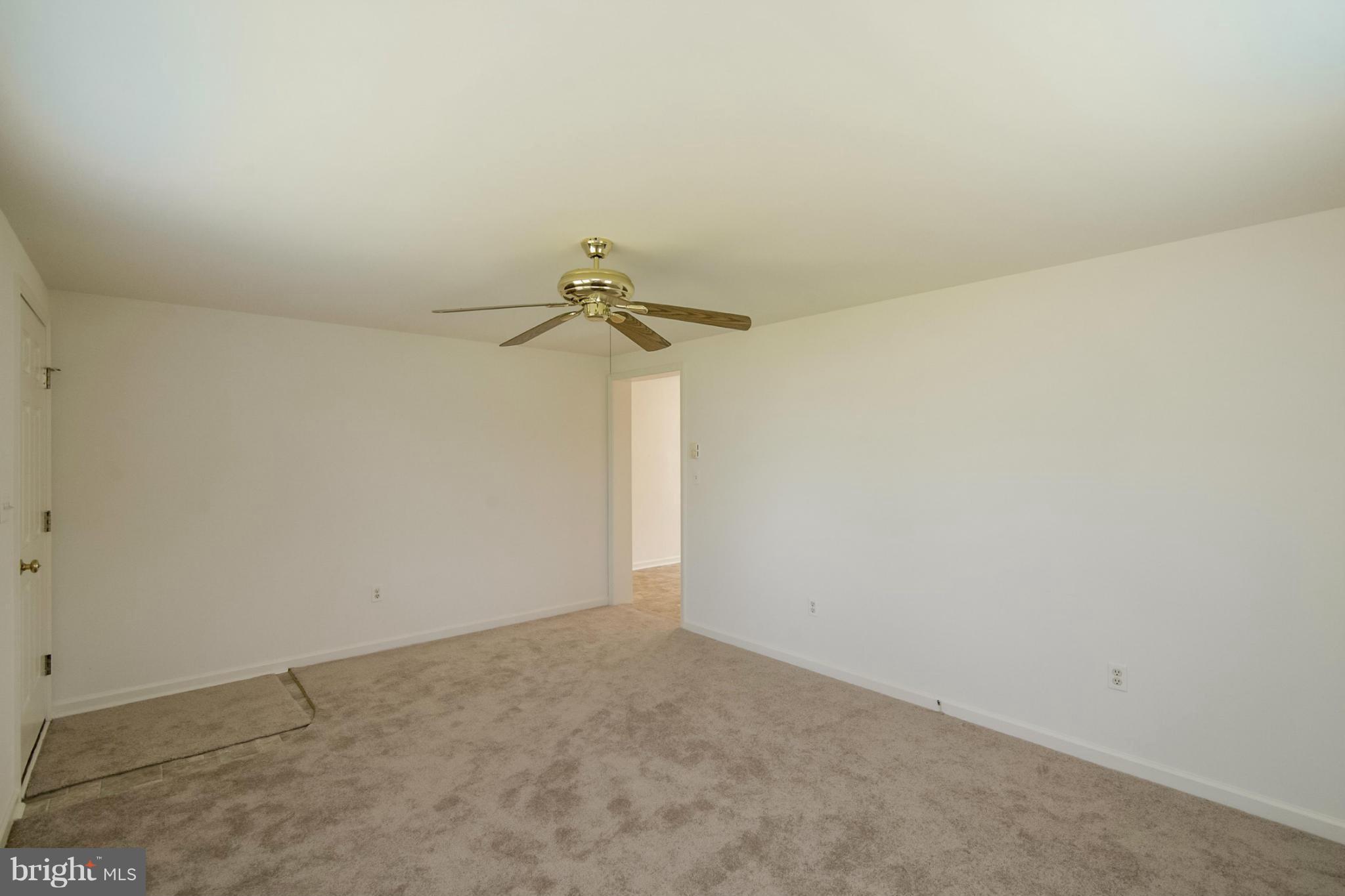 114 Creagerstown Road Woodsboro, MD 21798 - Photo 5 of 30 Family Room