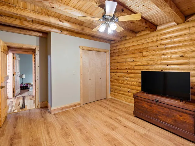 $274,900 | 278 Tinsel Circle, Santa Claus, IN 47579