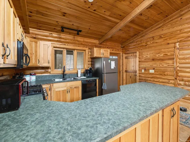 $274,900 | 278 Tinsel Circle, Santa Claus, IN 47579