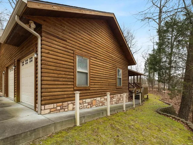 $274,900 | 278 Tinsel Circle, Santa Claus, IN 47579