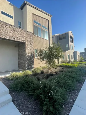 $4,650 | 121 Proctor, Irvine, CA 92618