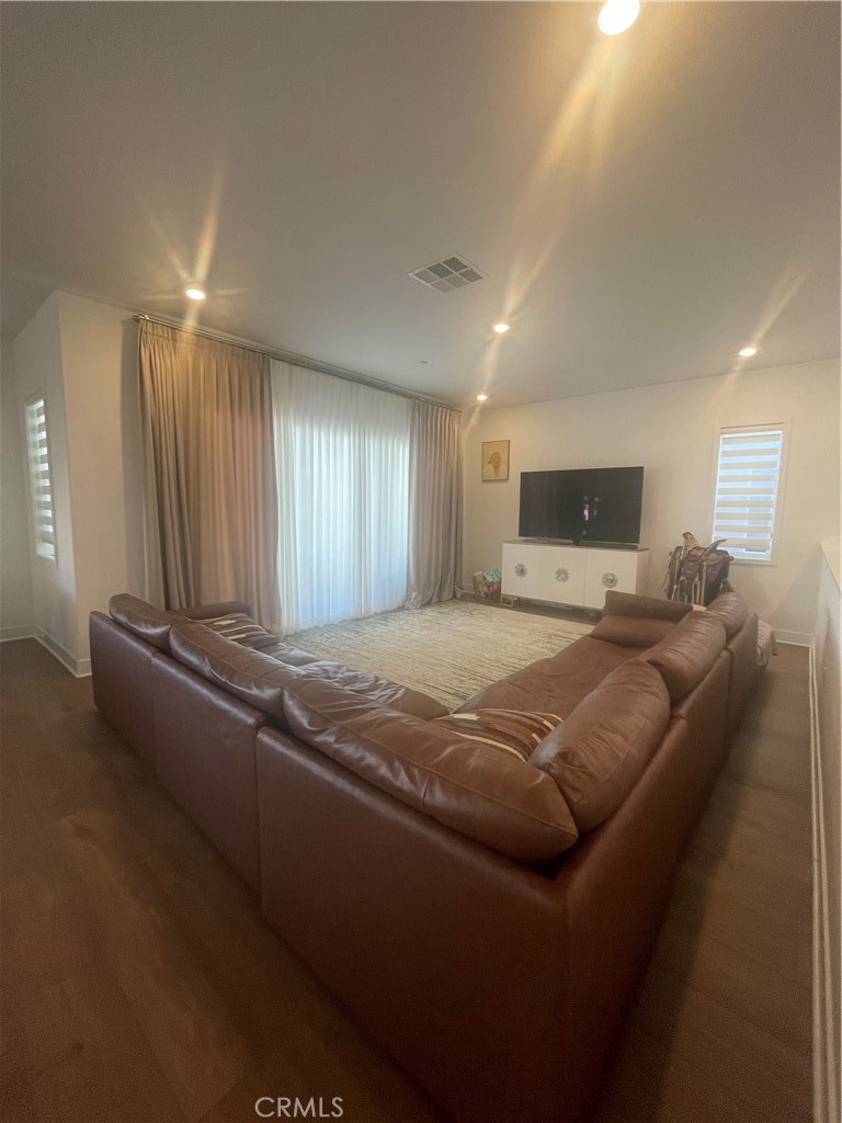 121 Proctor Irvine, CA 92618 - Photo 3 of 15