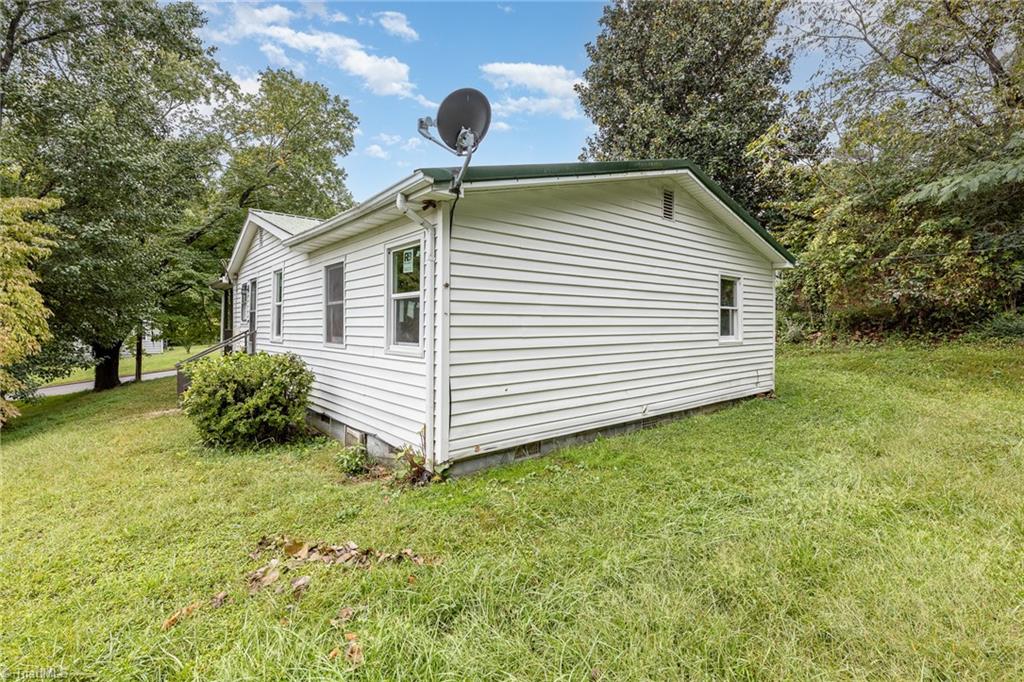 525 Linville Road Mount Airy, NC 27030 - Photo 17 of 18 Gallery Image 17