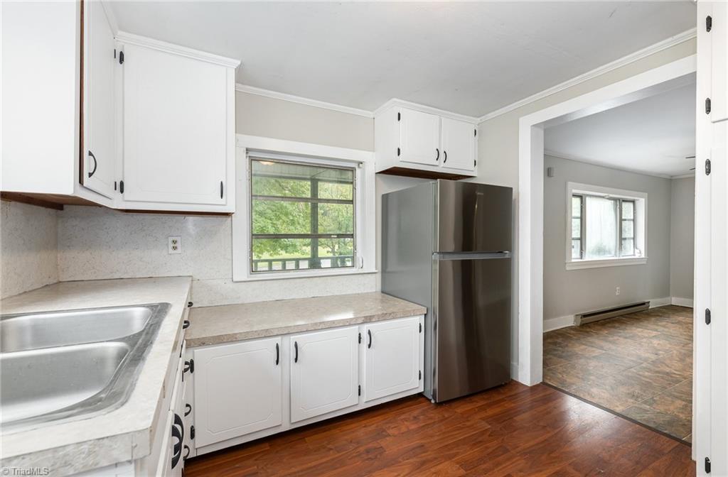 525 Linville Road Mount Airy, NC 27030 - Photo 7 of 18 Gallery Image 7