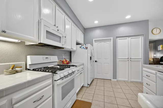 $665,000 | 9740 Sage Thrasher Circle, Elk Grove, CA 95757