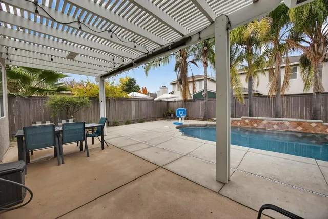 $665,000 | 9740 Sage Thrasher Circle, Elk Grove, CA 95757