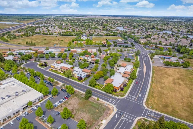 $665,000 | 9740 Sage Thrasher Circle, Elk Grove, CA 95757