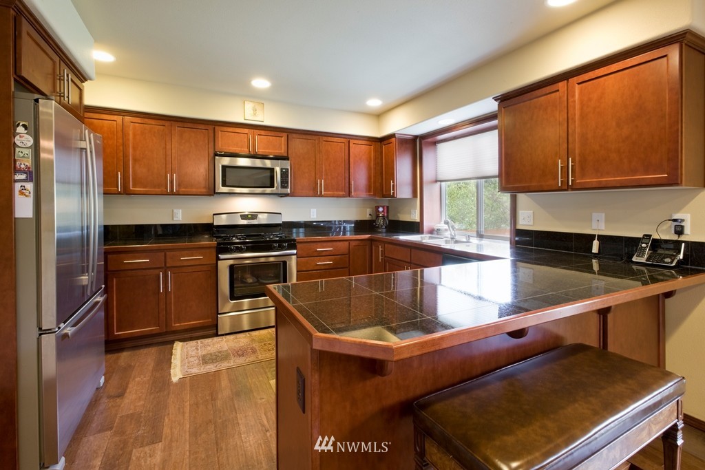 404 Barry Loop Mount Vernon, WA 98274 - Photo 5 of 15 Gallery Image 5