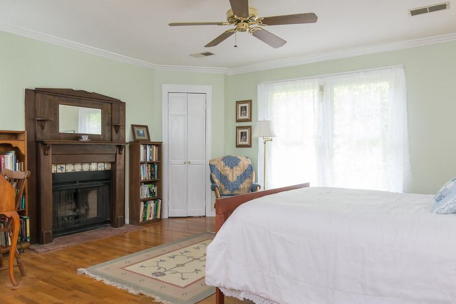 219 Lone Ridge Lane Clinton, TN 37716 - Photo 13 of 29 JBP_0413-Edit