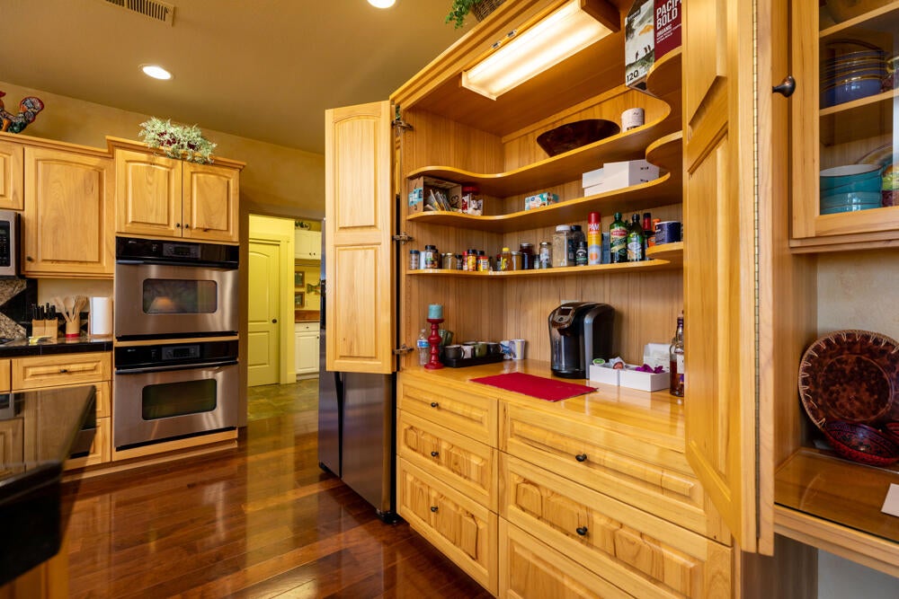 11833 Kestrel Road Klamath Falls, OR 97601 - Photo 24 of 88 16