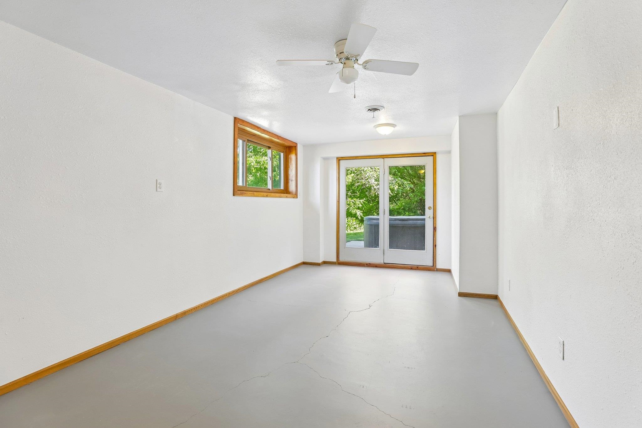 12258 South Round River Spring Green Spring Green, WI 53588 - Photo 29 of 60
