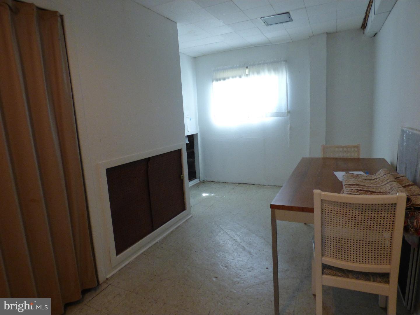1452 Doris Road Roslyn, PA 19001 - Photo 11 of 19 Family Room