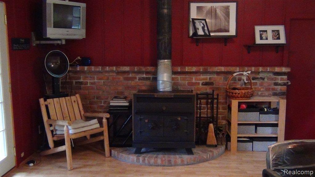 12290 White Lake Road Fenton, MI 48430 - Photo 14 of 24 DSC00691.JPG