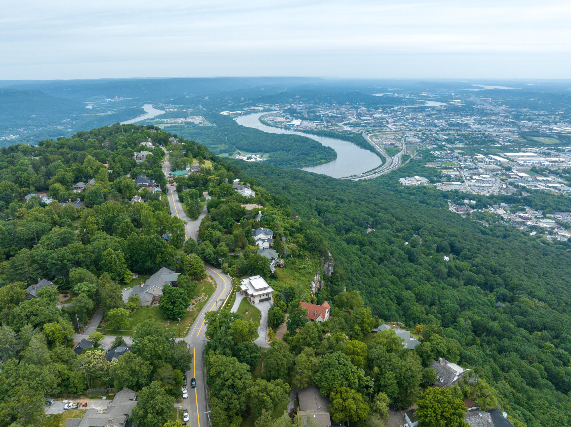 624 East Brow Road Lookout Mountain, TN 37350 - Photo 8 of 30 624-E-Brow-Rd-MLS-Photos-5