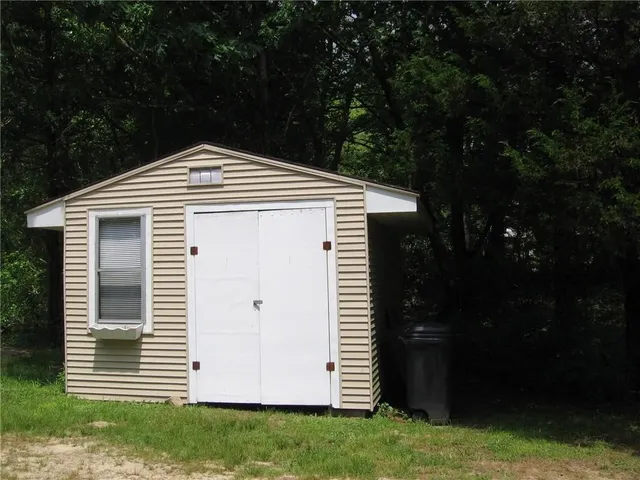 $2,500 | 6 Hide-A-Way, Hopkinton, RI 02804