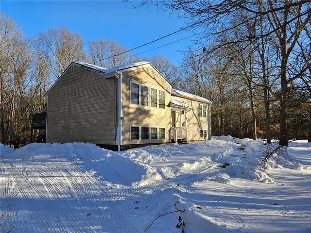 $2,500 | 6 Hide-A-Way, Hopkinton, RI 02804