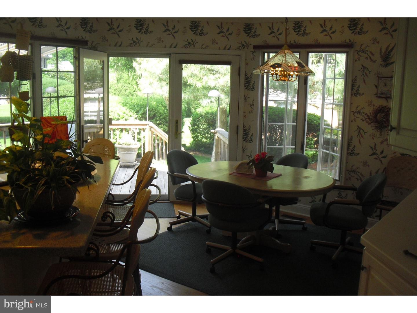 27 Fenwick Drive Carneys Point, NJ 08069 - Photo 12 of 25 Kitchen