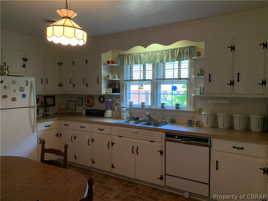 7662 Terrapin Cove Road Gloucester Point, VA 23062 - Photo 16 of 29