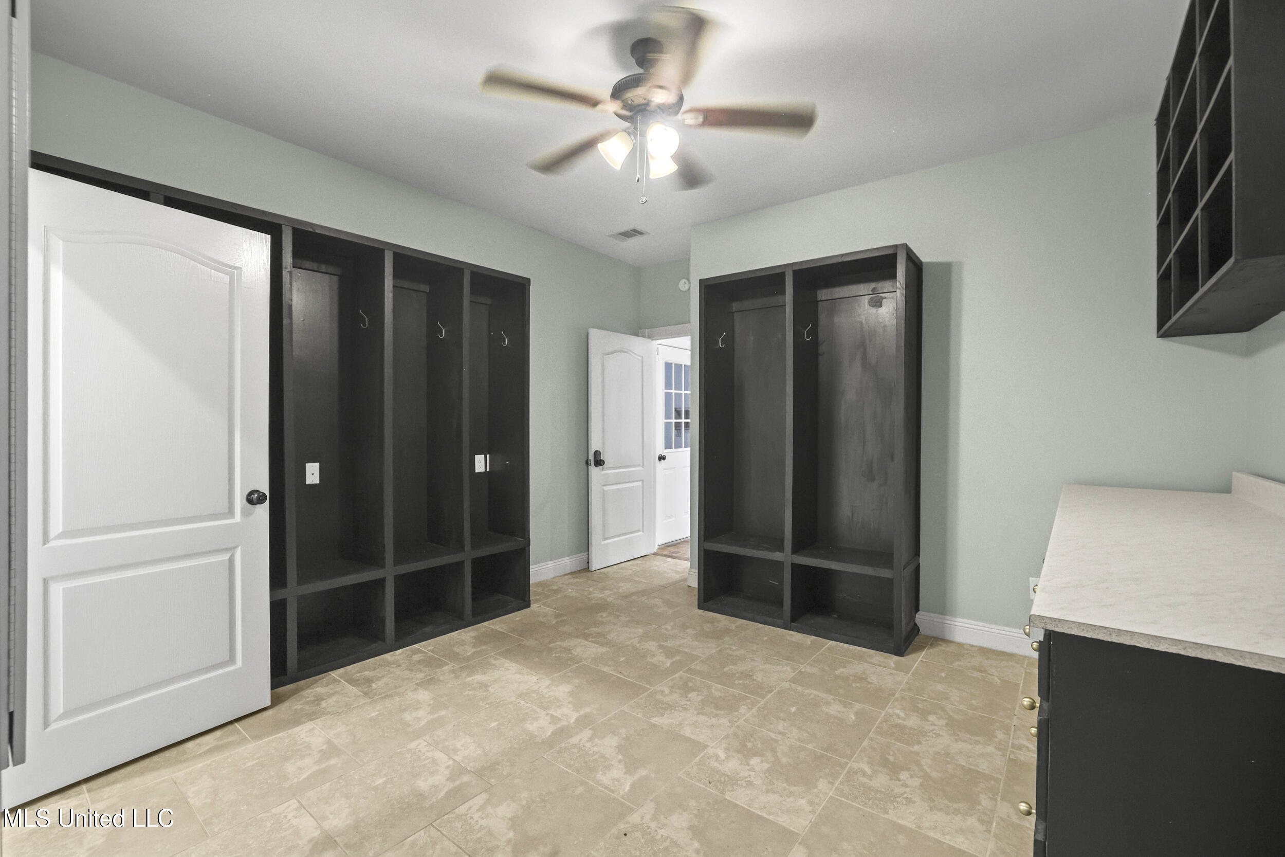 13809 Plano Road Ocean Springs, MS 39564 - Photo 27 of 88 r6__1505