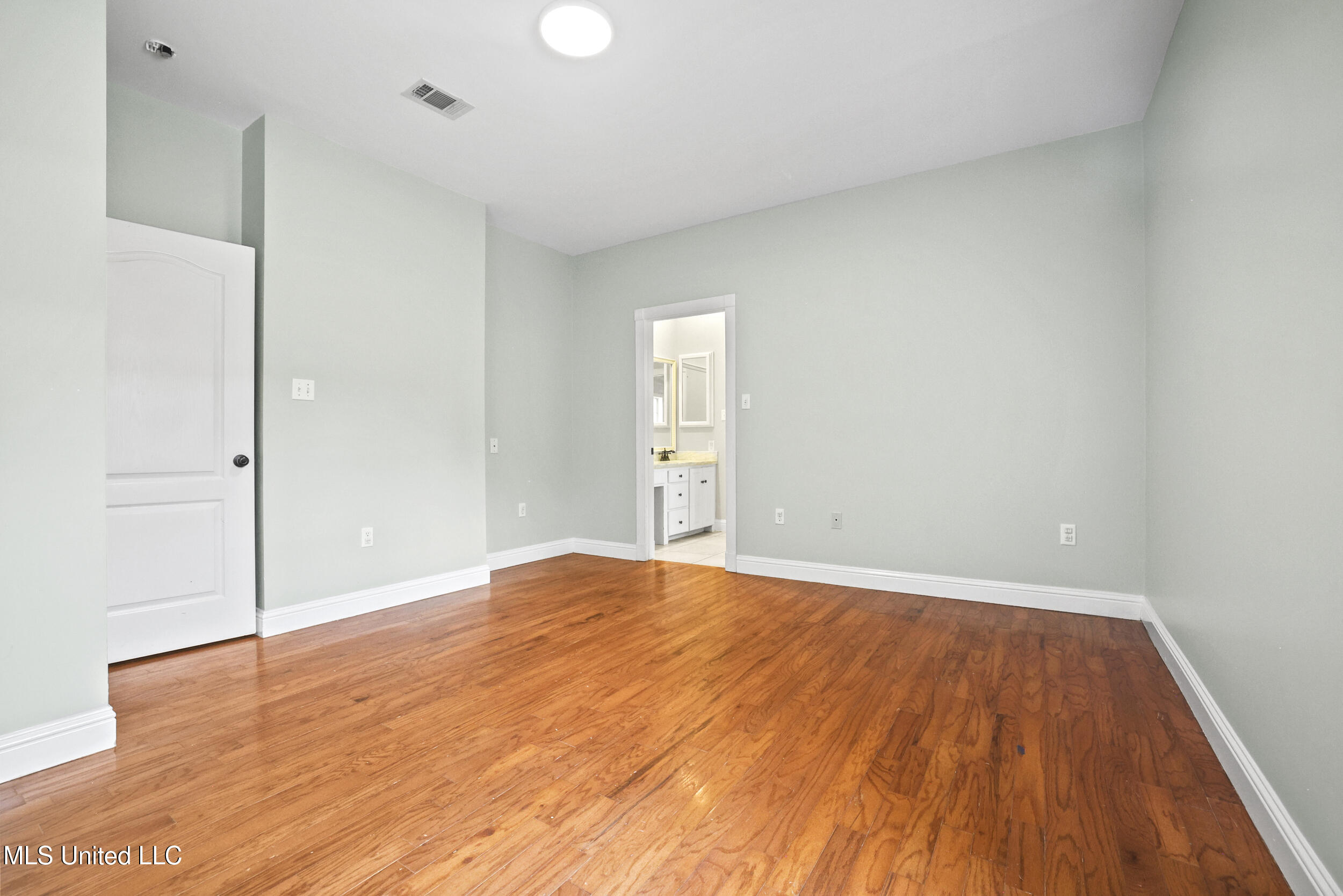 13809 Plano Road Ocean Springs, MS 39564 - Photo 52 of 88 r6__1665