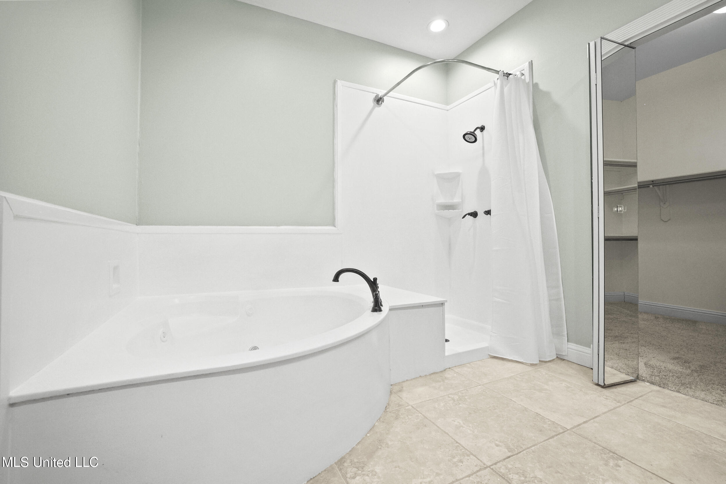 13809 Plano Road Ocean Springs, MS 39564 - Photo 55 of 88 r6__1625