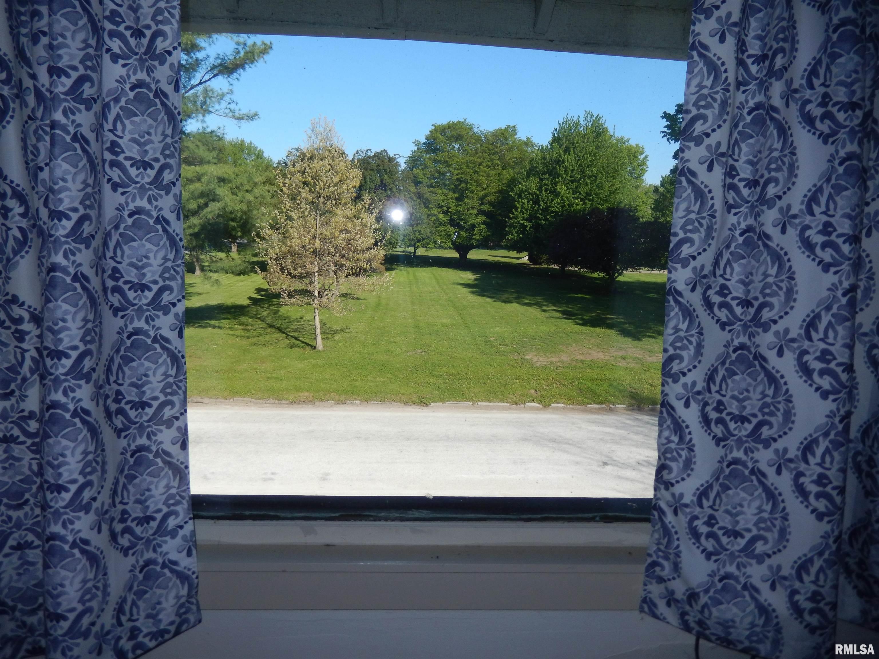 418 North Rile Street Bushnell, IL 61422 - Photo 33 of 54 Gallery Image 33