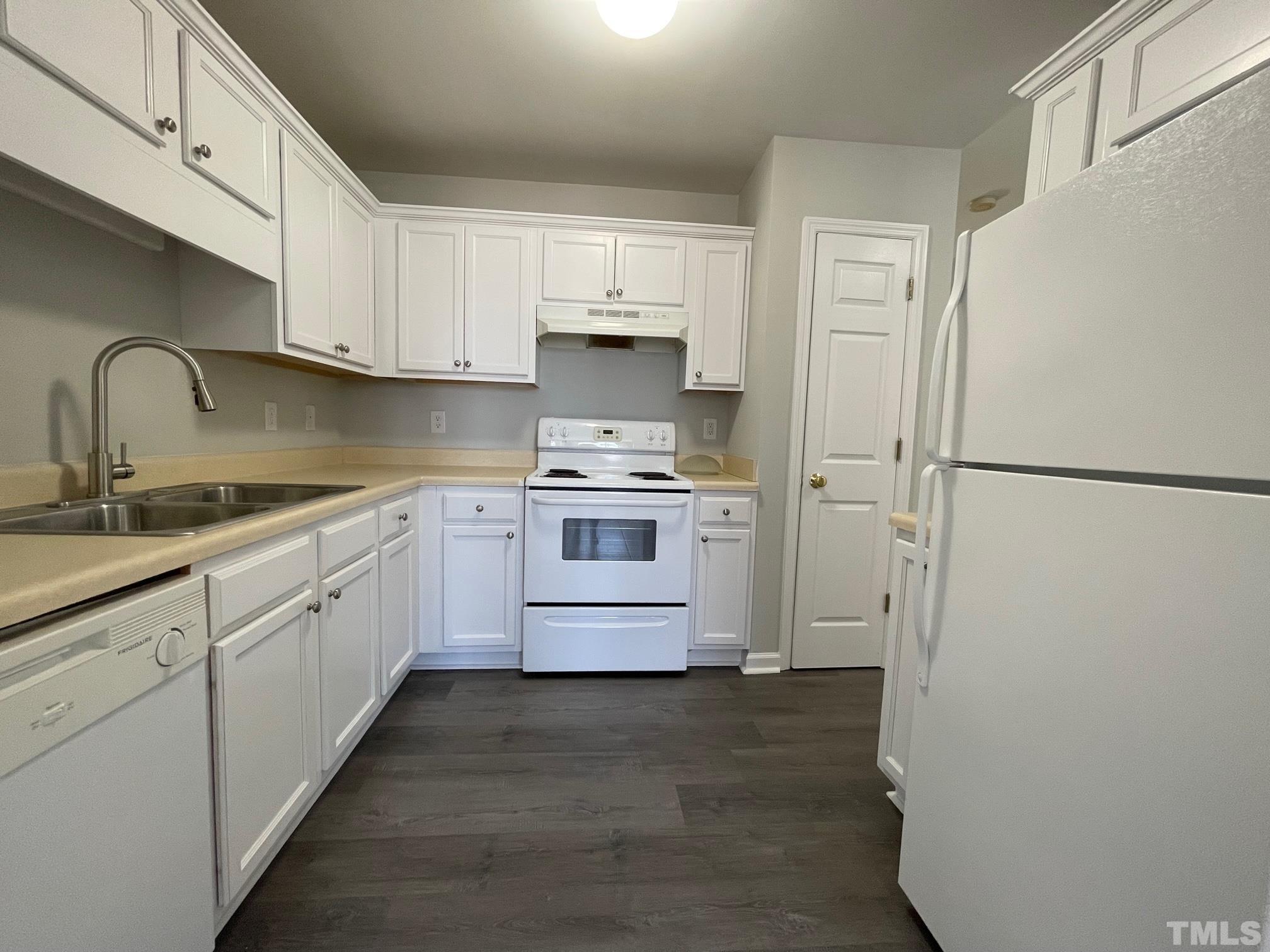306 South Raleigh Street Angier, NC 27501 - Photo 5 of 21 Gallery Image 5