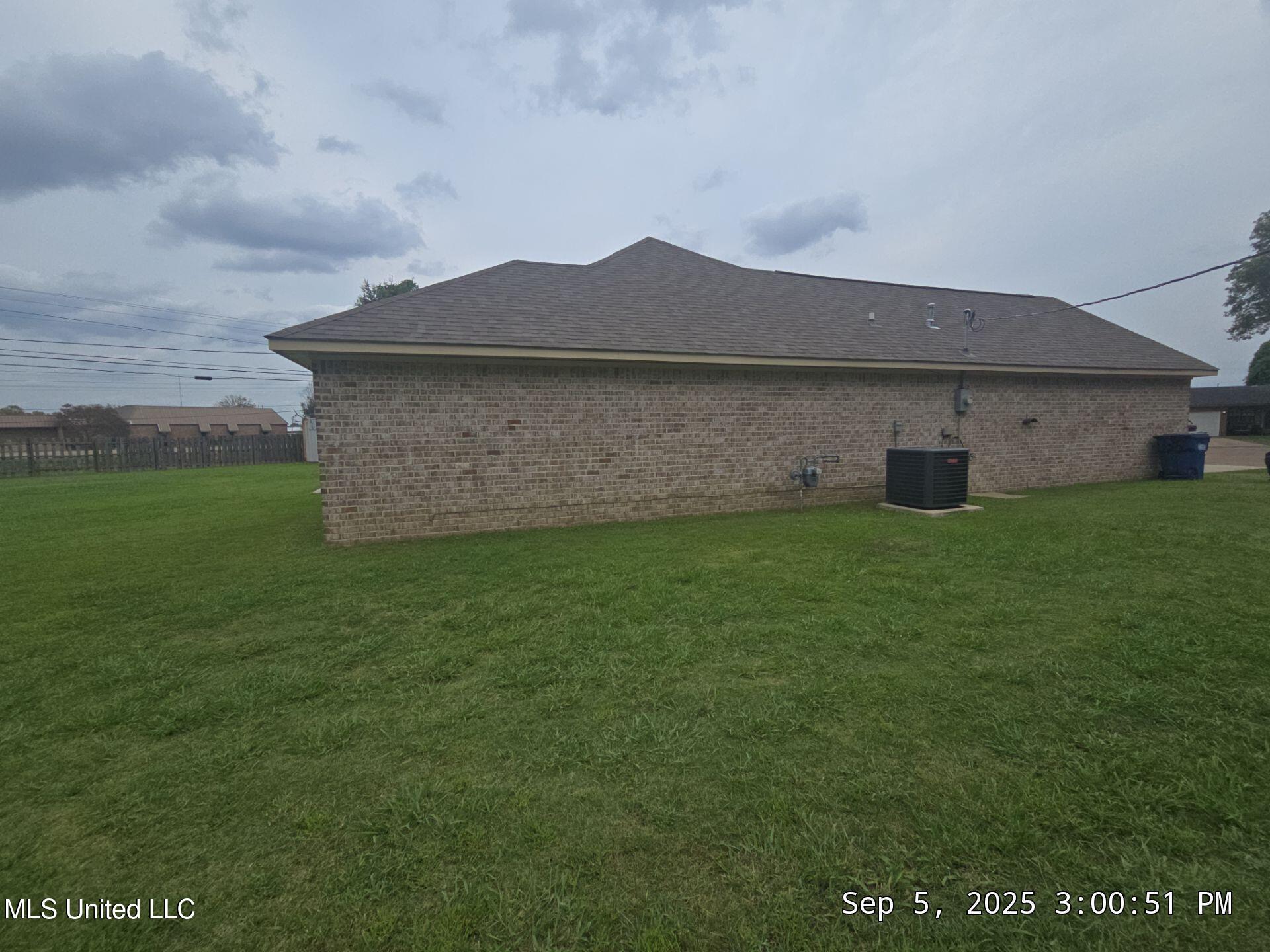 135 Baird Avenue Indianola, MS 38751 - Photo 3 of 16 019920f9-4eba-799a-9306-098204e9e73c