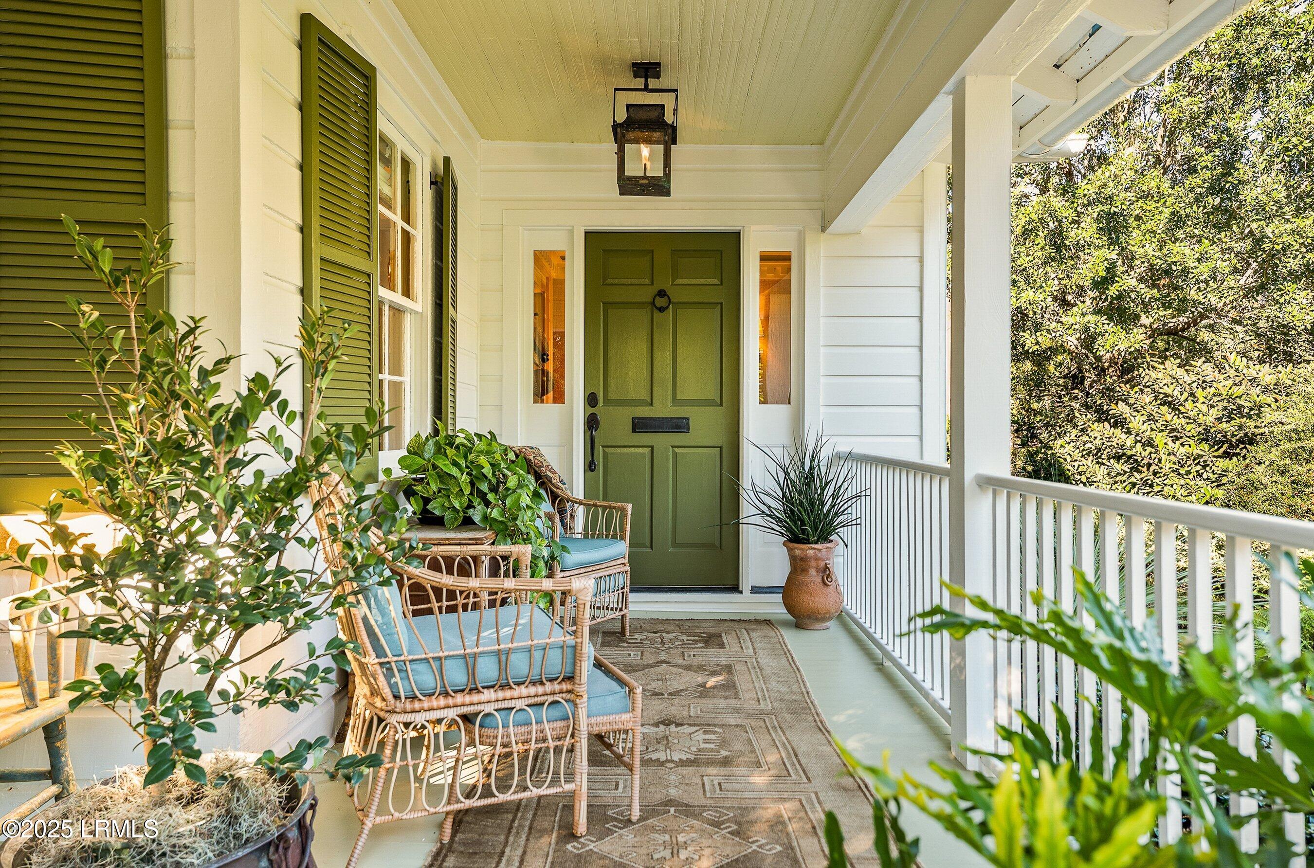 306 King Street Beaufort, SC 29902 - Photo 1 of 41 DSC03323-100-1-1.jpg-SMALL