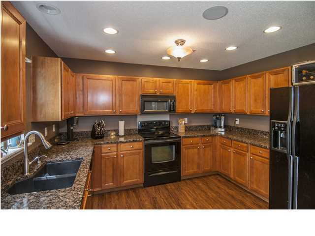 114 Rundle Lane Summerville, SC 29483 - Photo 10 of 24 Additional Photo