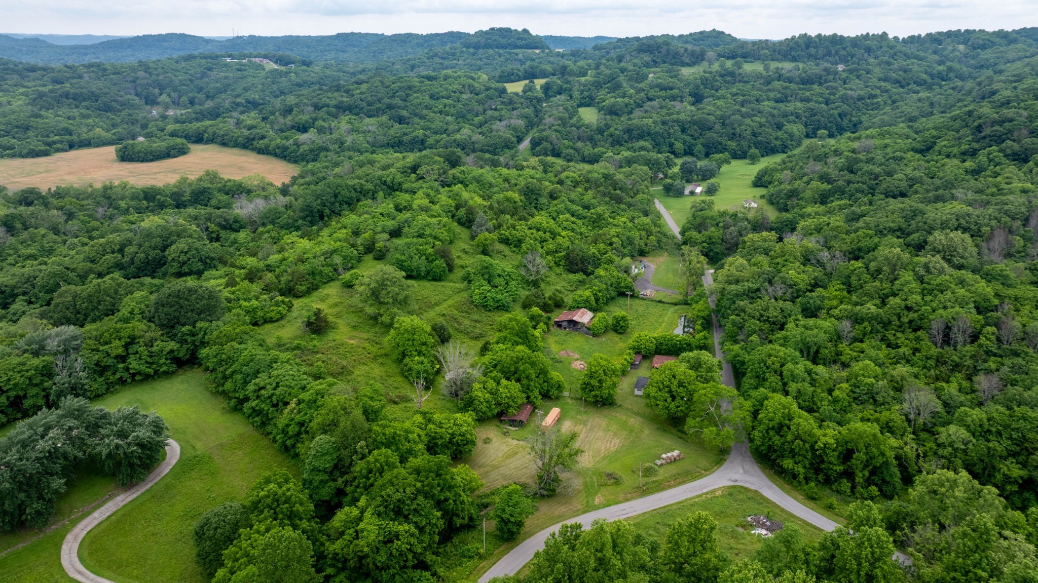 1495 Wolf Hill Road Bethpage, TN 37022 - Photo 4 of 22