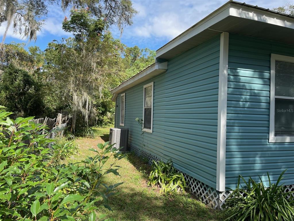 2211 Southwest 1st Street Ocala, FL 34475 - Photo 3 of 20