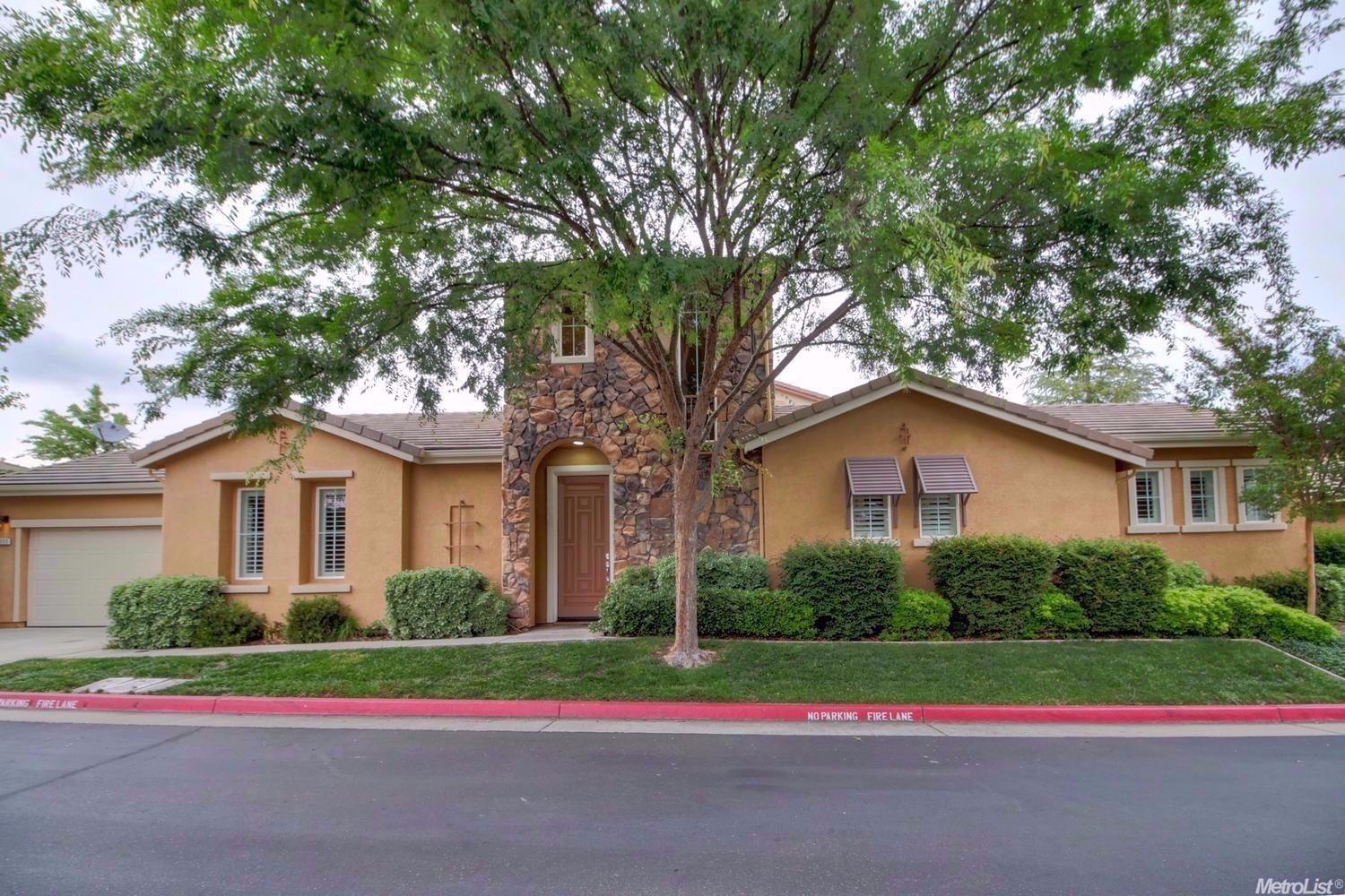 Desirable Whitney Oaks location. Home to top Rocklin schools, access to Olympic sized pool &amp separate pool area, exercise room, parks, trails &amp bbq areas.