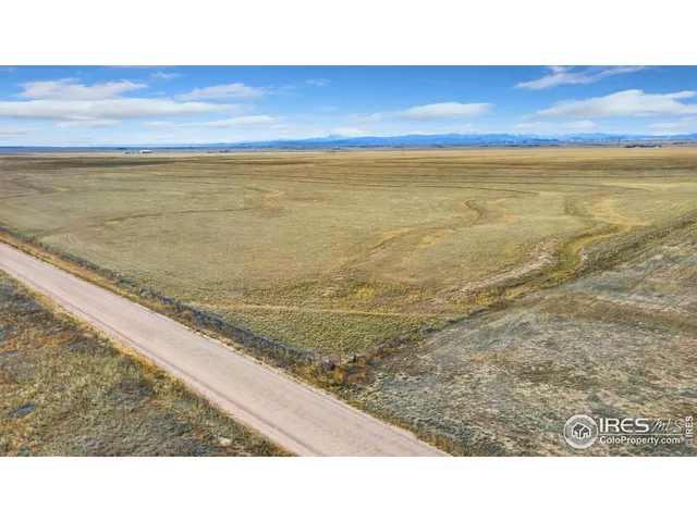 a black and white photo of a room