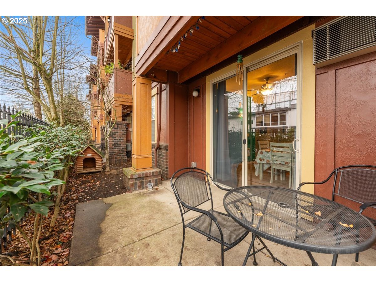 400 Northeast 100th Avenue, Unit 101 Portland, OR 97220 - Photo 16 of 22