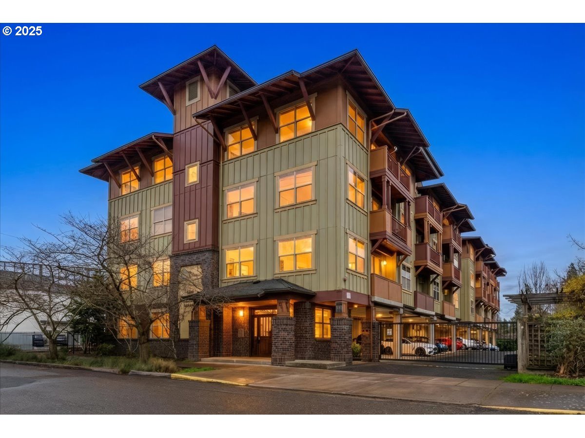 400 Northeast 100th Avenue, Unit 101 Portland, OR 97220 - Photo 2 of 22 a view of a building