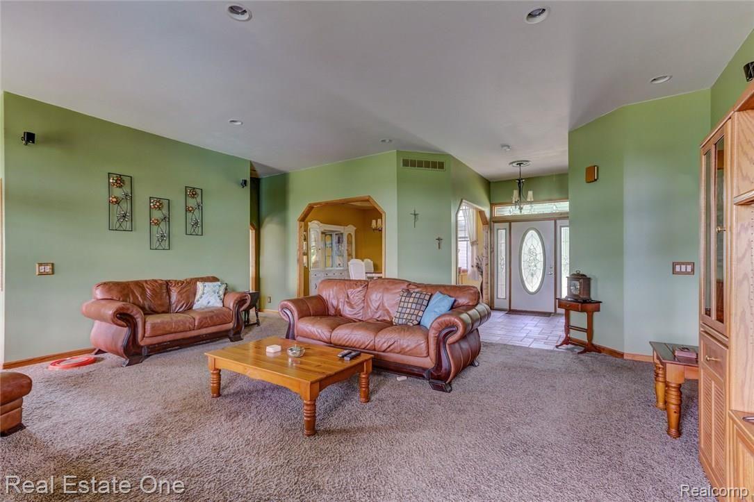 10039 Big Lake Road Clarkston, MI 48346 - Photo 16 of 52 Big Lake 30.jpg