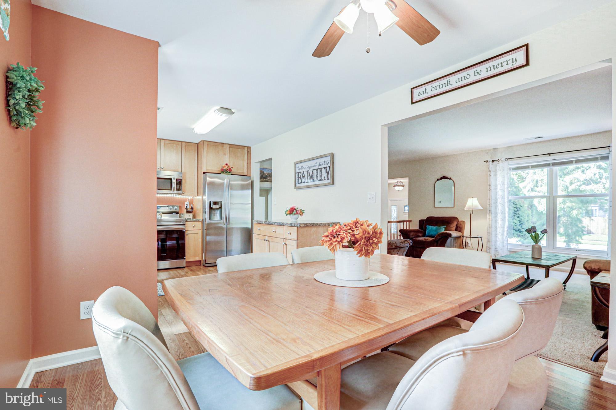 6 3 Rivers Drive Newark, DE 19702 - Photo 23 of 63 Bright and inviting dining space.