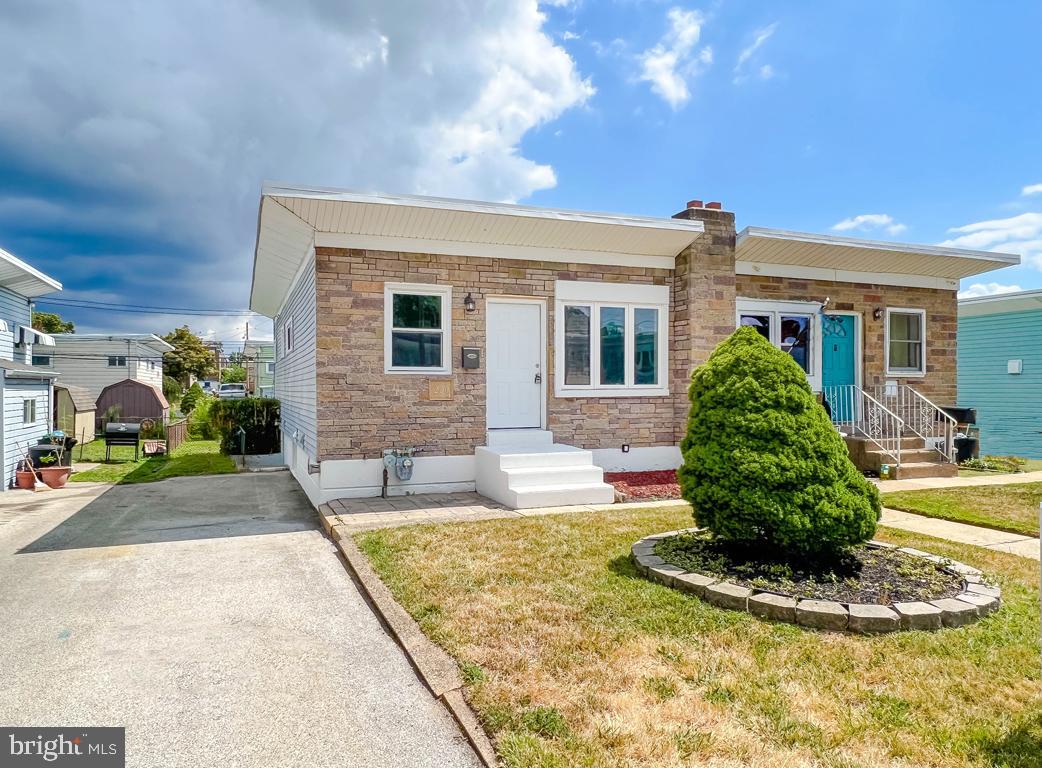 260 Hoffman Road Ridley Park, PA 19078 - Photo 1 of 25 Gallery Image 1