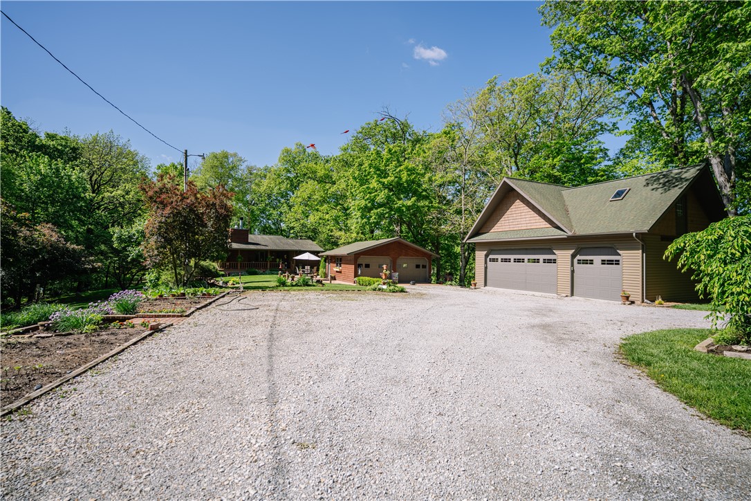 8659 North 1000th Road Effingham, IL 62401 - Photo 3 of 41